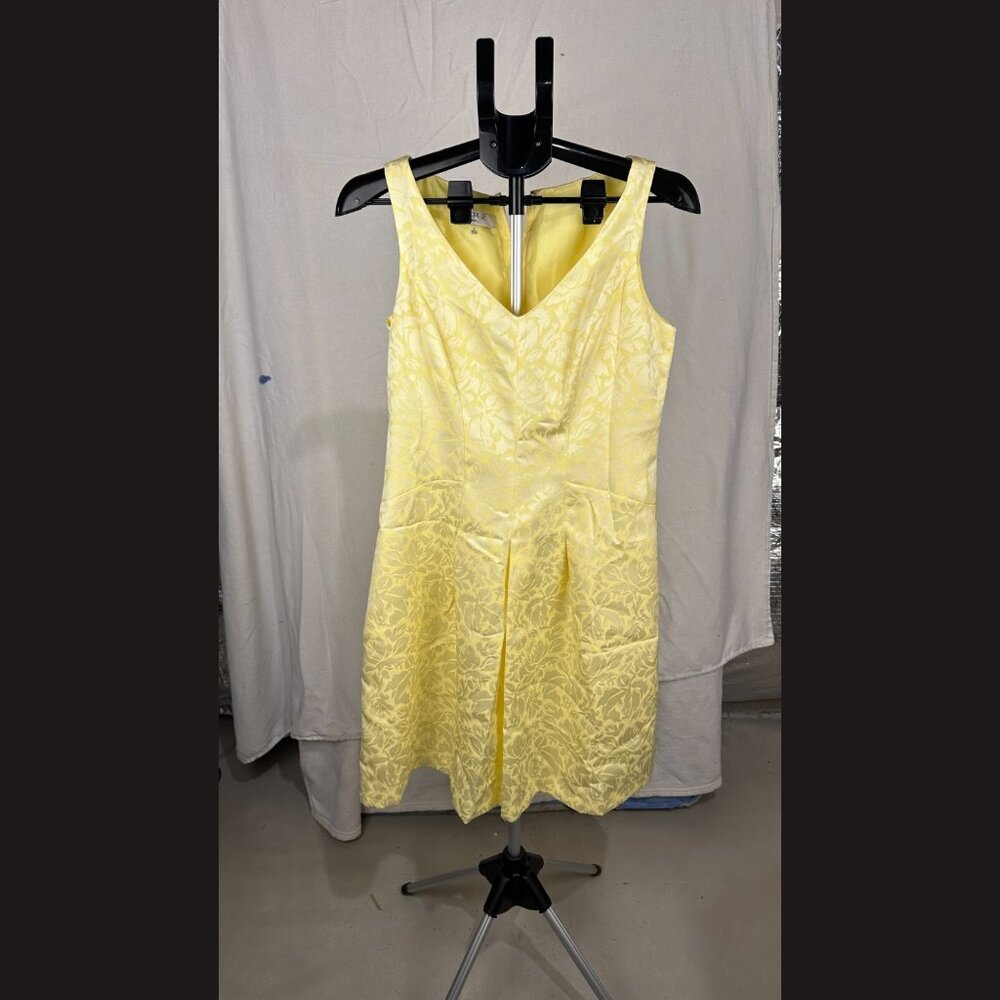Kasper Women's‎ Yellow Sheath Dress Size 8